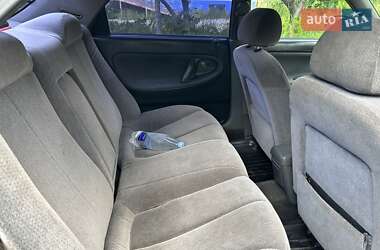 Седан Mazda 626 1991 в 