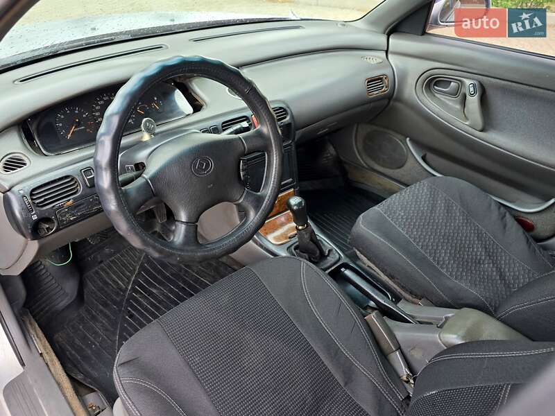 Седан Mazda 626 1993 в Харкові