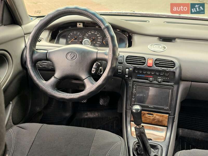 Седан Mazda 626 1993 в Харкові