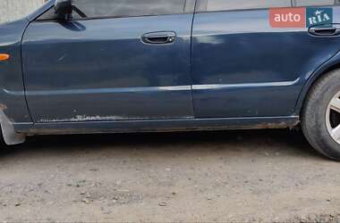 Хэтчбек Mazda 626 1997 в 