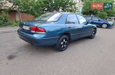 Седан Mazda 626 1994 в 