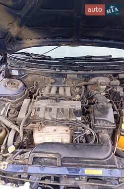 Седан Mazda 626 1996 в 