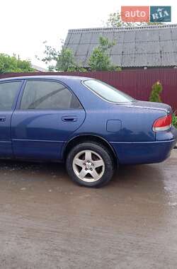 Седан Mazda 626 1996 в 