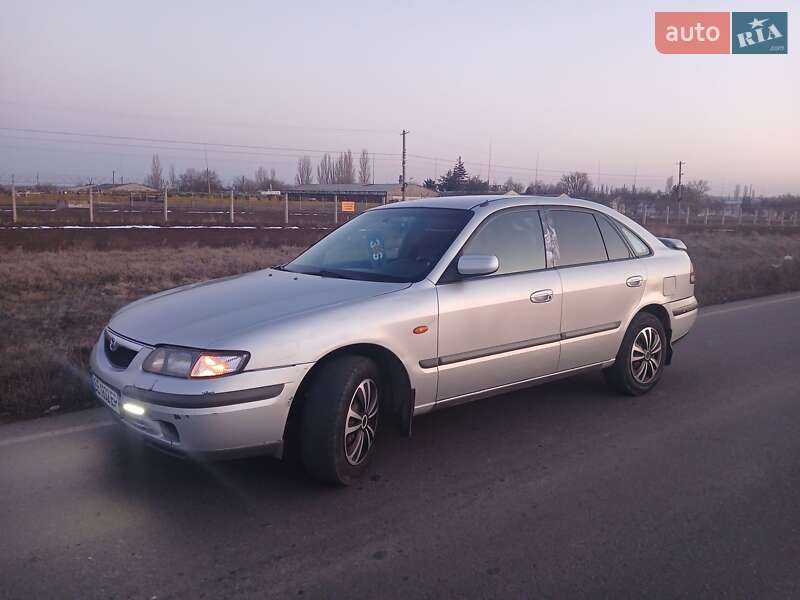 Хетчбек Mazda 626 1998 в Вознесенську