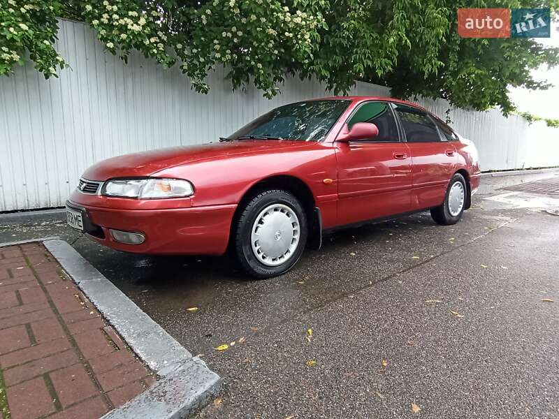 Хэтчбек Mazda 626 1997 в 
