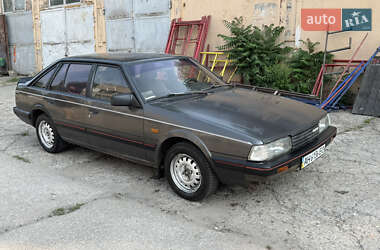 Седан Mazda 626 1988 в 