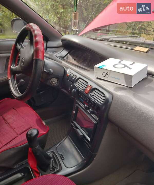 Хэтчбек Mazda 626 1992 в Опошне