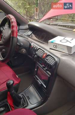 Хэтчбек Mazda 626 1992 в 
