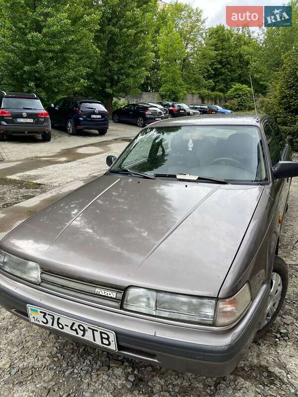 Mazda 626 1989 Mazda 626 1989