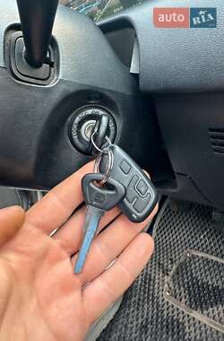 Седан Mazda 626 1999 в 