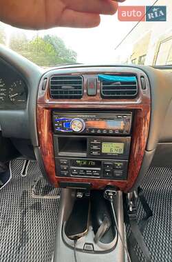 Седан Mazda 626 1999 в 