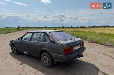 Хэтчбек Mazda 626 1986 в 