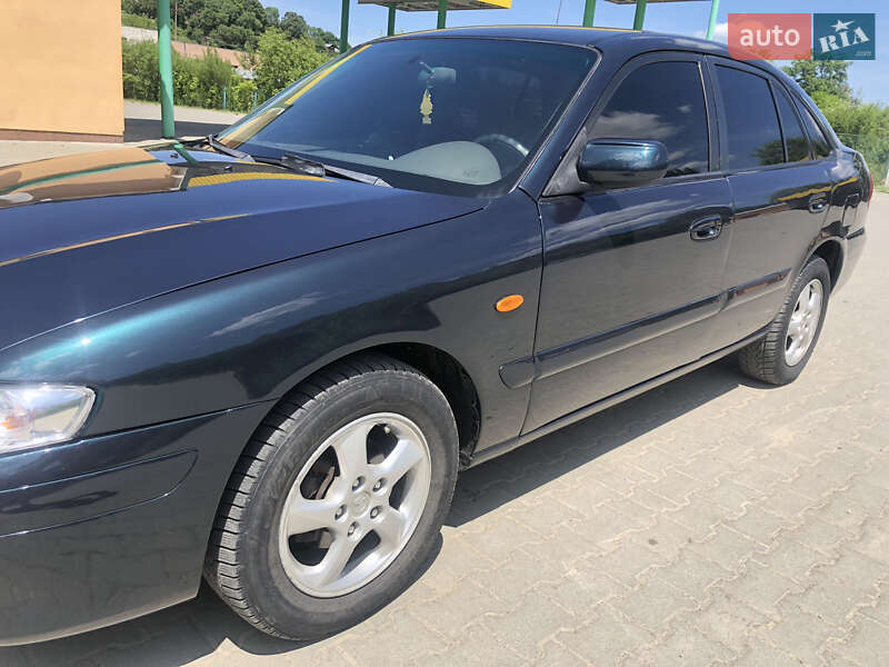 Седан Mazda 626 2002 в Турці