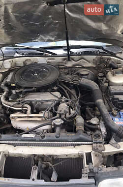 Хэтчбек Mazda 626 1990 в 