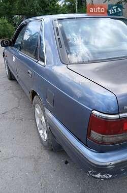 Седан Mazda 626 1988 в Днепре
