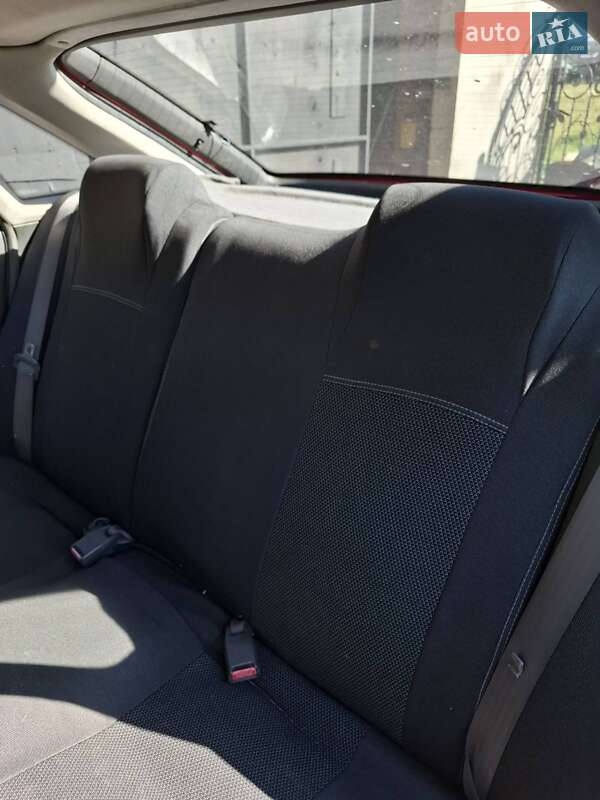 Хетчбек Mazda 626 1987 в Золочеві
