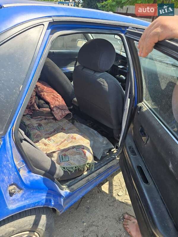 Хэтчбек Mazda 626 1990 в Шабо