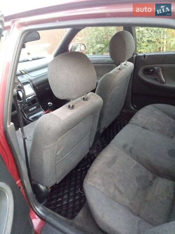 Хэтчбек Mazda 626 1996 в Надворной
