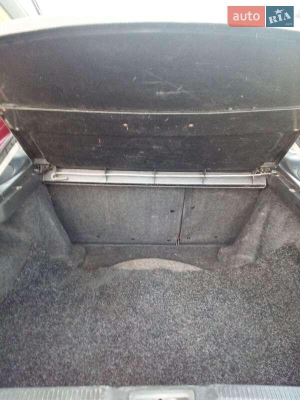 Хэтчбек Mazda 626 1996 в Надворной
