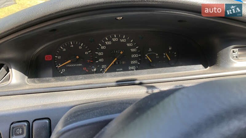 Седан Mazda 626 1998 в Львове