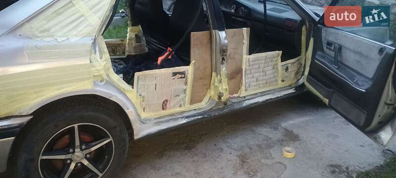 Хетчбек Mazda 626 1989 в Великій Багачці