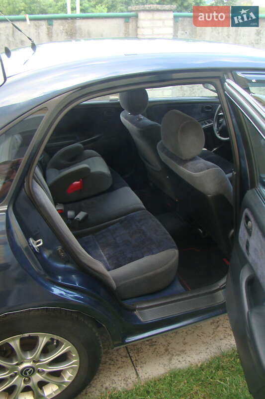 Хетчбек Mazda 626 1999 в Радехові