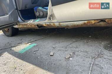 Седан Mazda 626 2002 в 