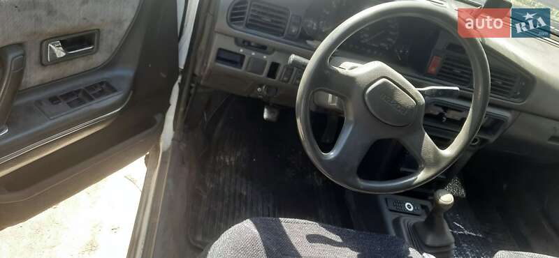 Седан Mazda 626 1990 в Одессе