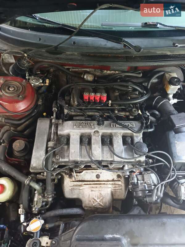Седан Mazda 626 1992 в Кам'янець-Подільському
