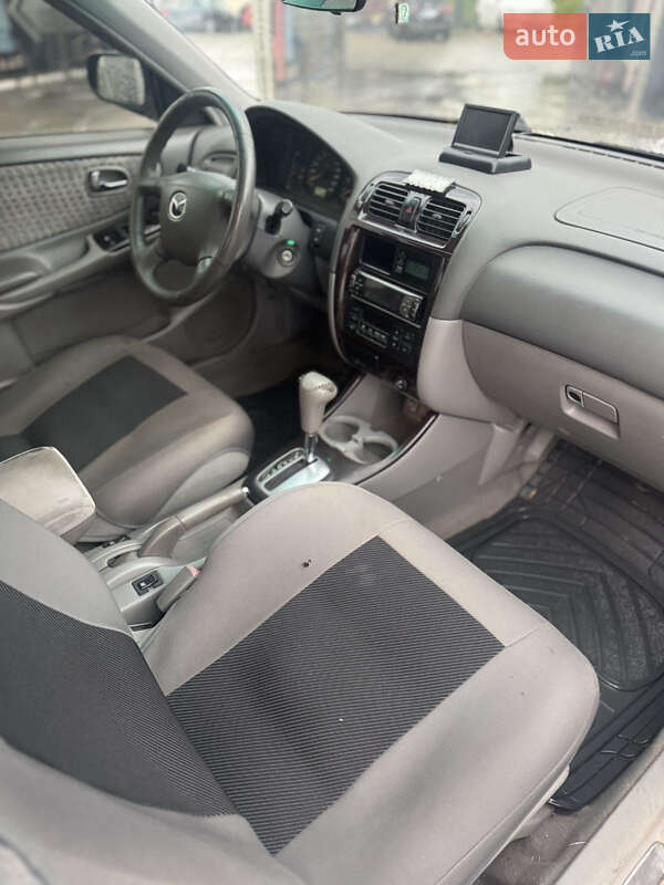 Седан Mazda 626 2001 в Львове