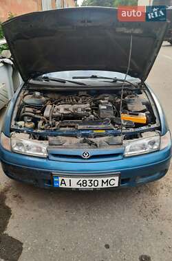Седан Mazda 626 1993 в 