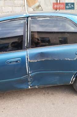 Седан Mazda 626 1993 в 