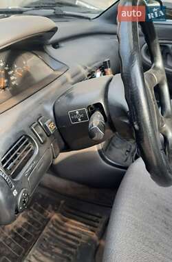 Седан Mazda 626 1993 в 