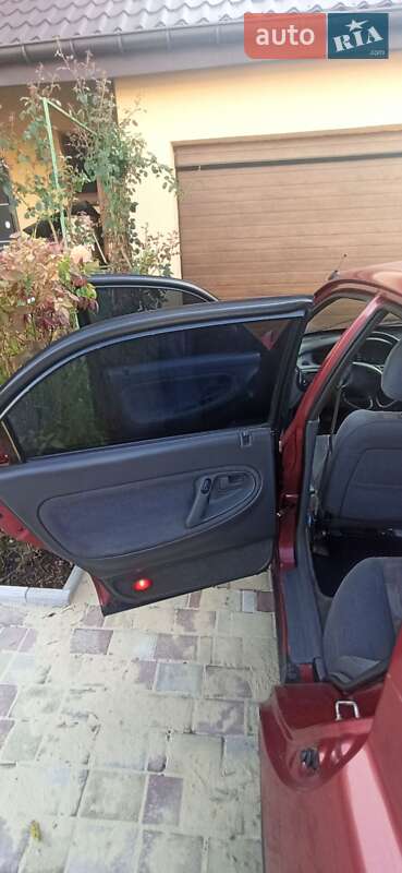 Седан Mazda 626 1993 в Нежине