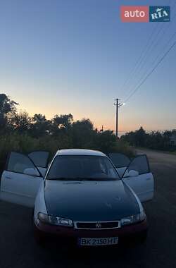 Седан Mazda 626 1993 в Ровно