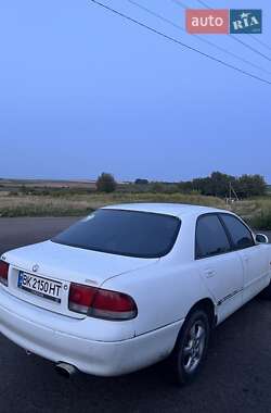 Седан Mazda 626 1993 в 