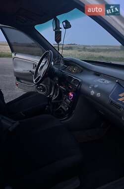 Седан Mazda 626 1993 в 