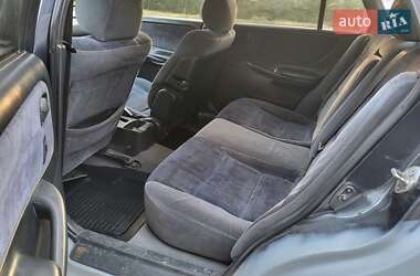 Хэтчбек Mazda 626 1997 в 