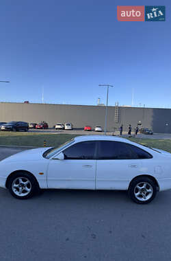 Хэтчбек Mazda 626 1994 в 