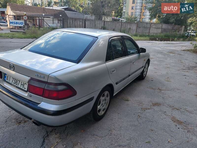 Седан Mazda 626 1998 в Киеве