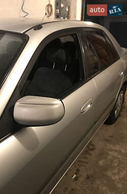 Седан Mazda 626 1998 в 