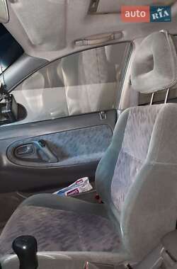 Хэтчбек Mazda 626 1991 в 