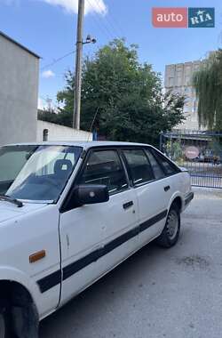 Хэтчбек Mazda 626 1986 в 