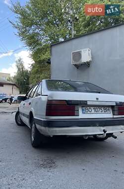 Хэтчбек Mazda 626 1986 в 