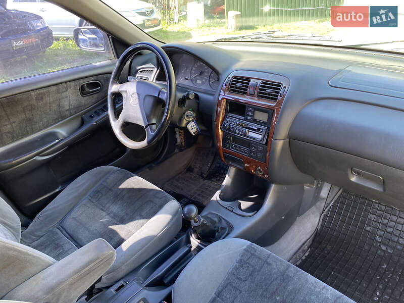 Хетчбек Mazda 626 1999 в Києві