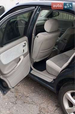 Хэтчбек Mazda 626 1998 в 