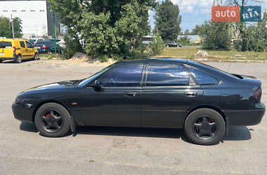 Седан Mazda 626 1993 в 