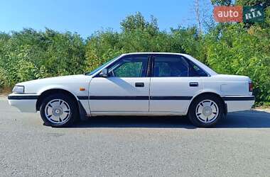 Седан Mazda 626 1989 в 