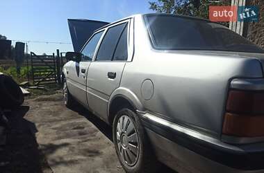 Седан Mazda 626 1985 в 