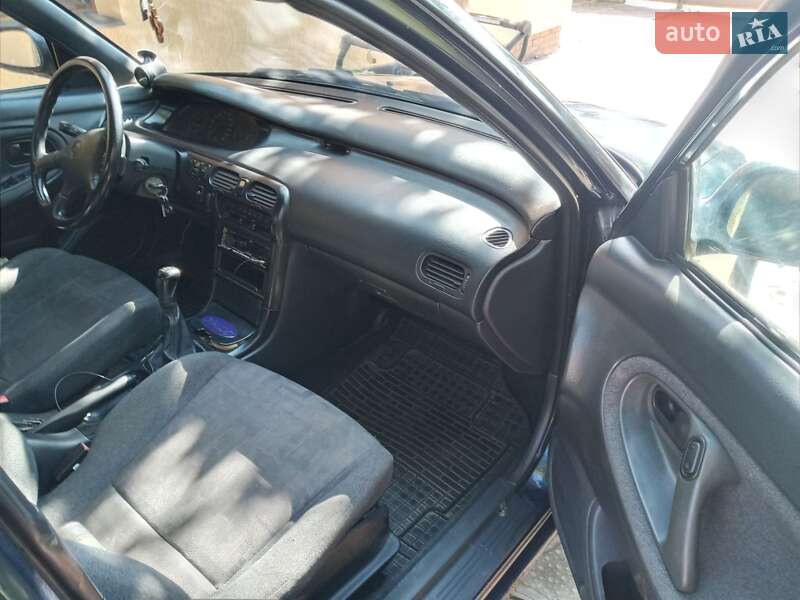 Седан Mazda 626 1997 в Чернівцях